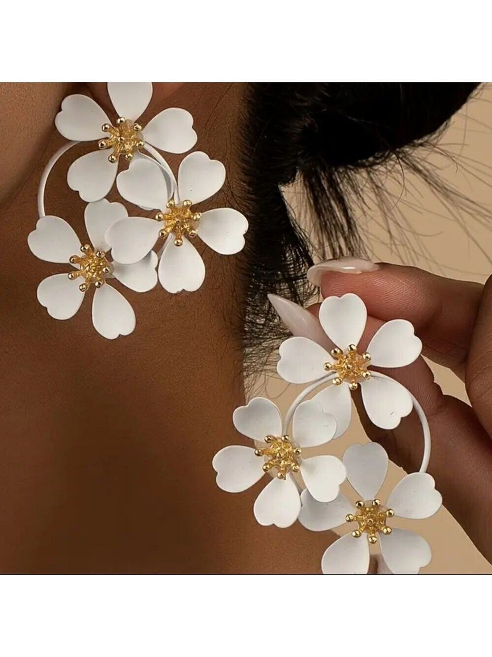 Vintage Camellia Flower Earrings for Women Retro Metal Statement Floral Jewelry